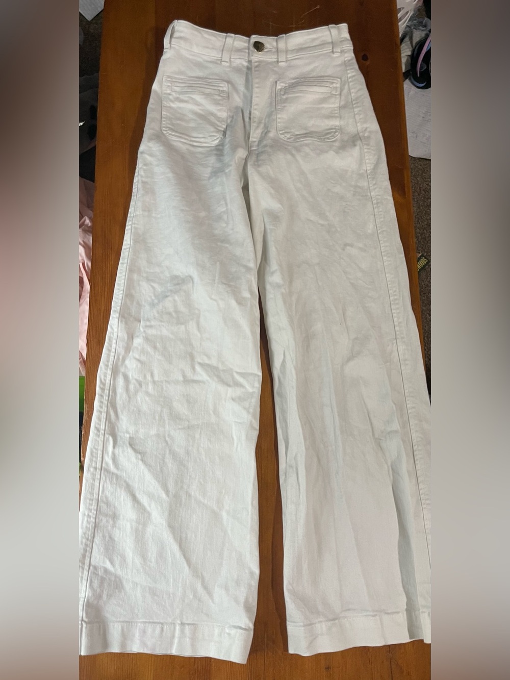 Women’s Size 2 H&M Wide-Legged White Jeans